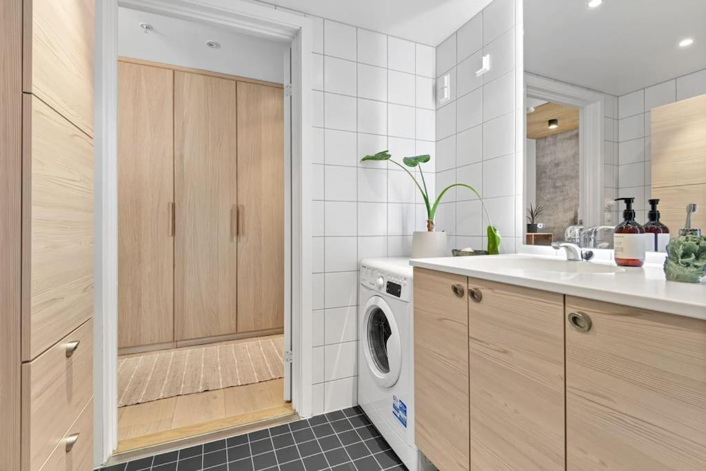 Luxury 2-Bedroom Apartment With Seaview In Oslo City Center エクステリア 写真